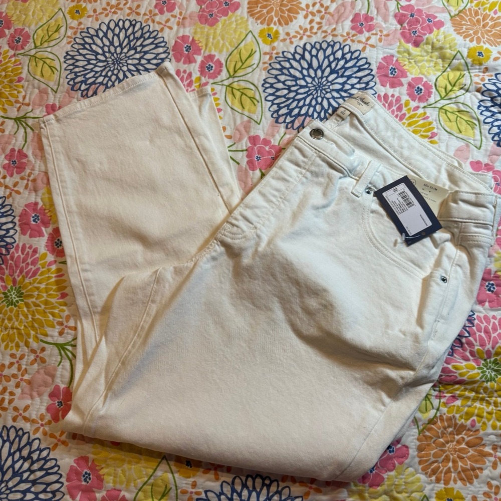 NWT universal thread size 22 mid rise 80s slim white jeans